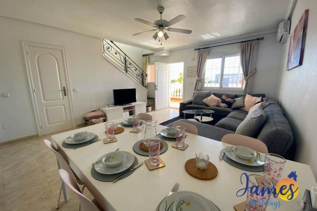 Laguna Townhouse Overlooking Communal Pool Lom01 시우다드 케사다 외부 사진