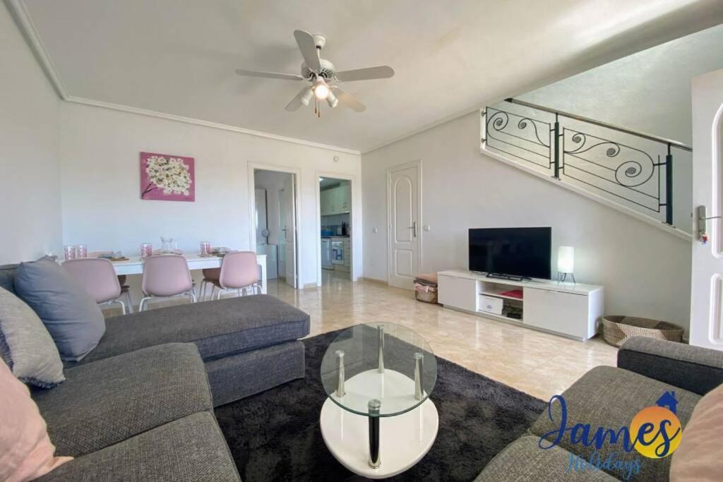 Laguna Townhouse Overlooking Communal Pool Lom01 시우다드 케사다 외부 사진