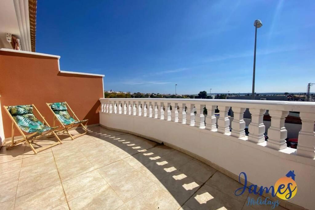 Laguna Townhouse Overlooking Communal Pool Lom01 시우다드 케사다 외부 사진